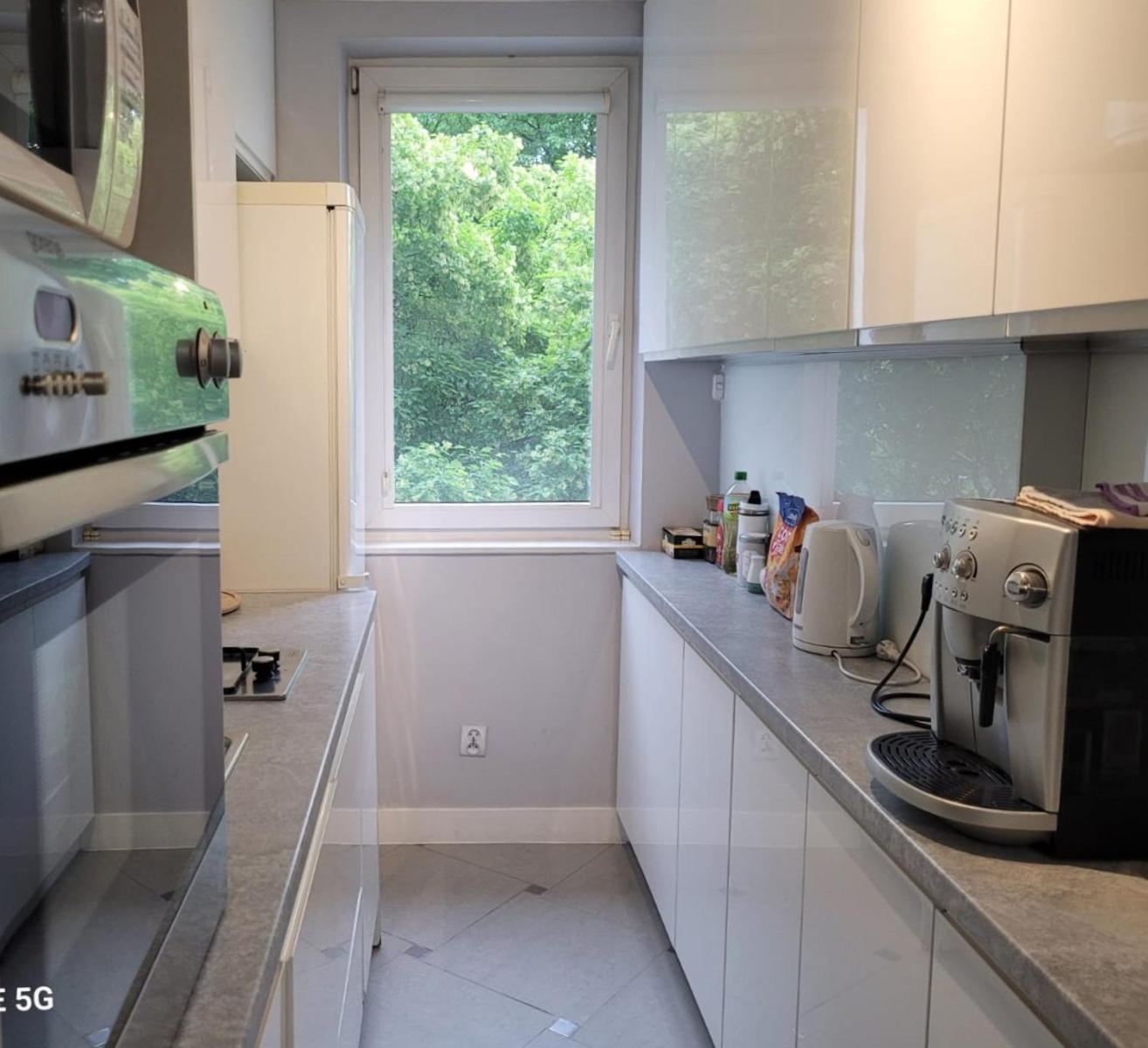 Apartament Bielany 3 Min From Metro With 5-Meals Per Day Diet Catering, Air Conditioning And Free Parking Warszawa Eksteriør billede